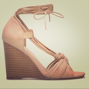 Shoe dazzle arnetta platform heels